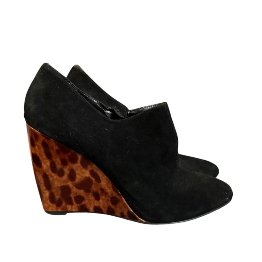 Beverly Feldman Black Suede Leopard Print Wedge Booties Side Zip Ankle Boots 10M